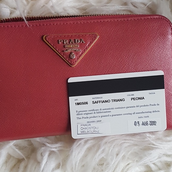 Sold Authentic Prada Saffiano Leather Wallet - Picture 6 of 6